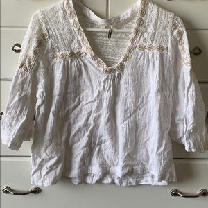 Free People white and tan flowy 3/4 sleeve blouse